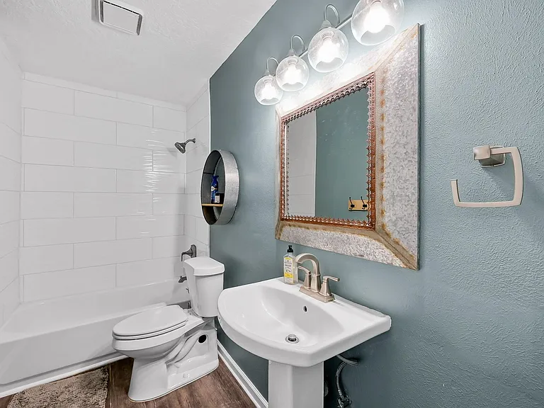 446 Fantasy Ln — Photo 23