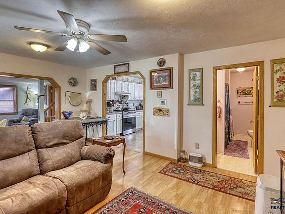 5th image of 2326 Wilson Ave
