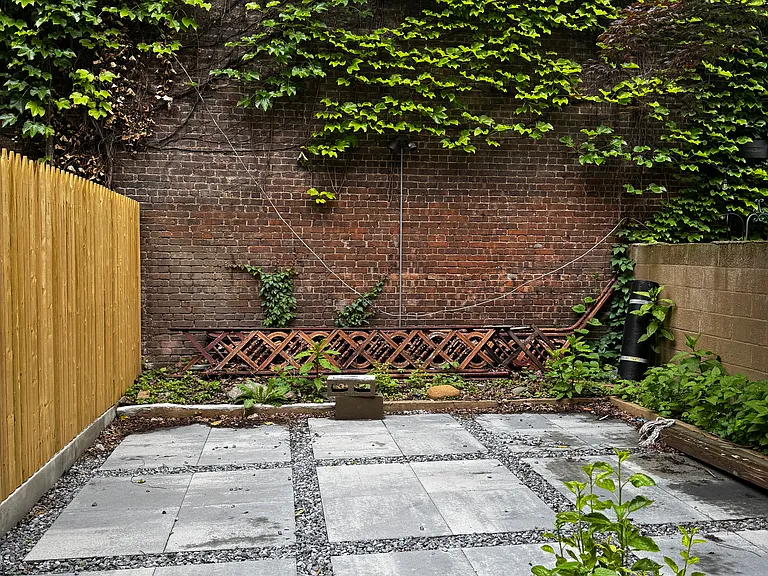 269 Alexander Ave #1B — Photo 11