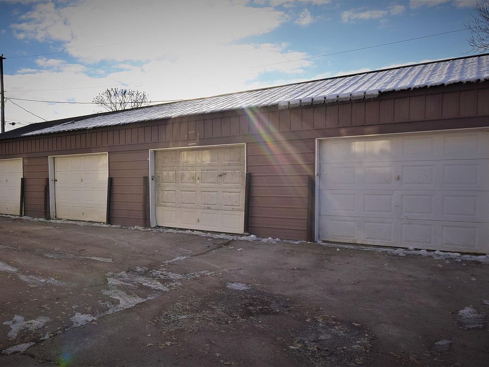 2nd image of 363 Stanley Ct APT C