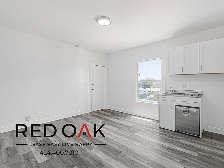 805 S Centre St #4 — Photo 6
