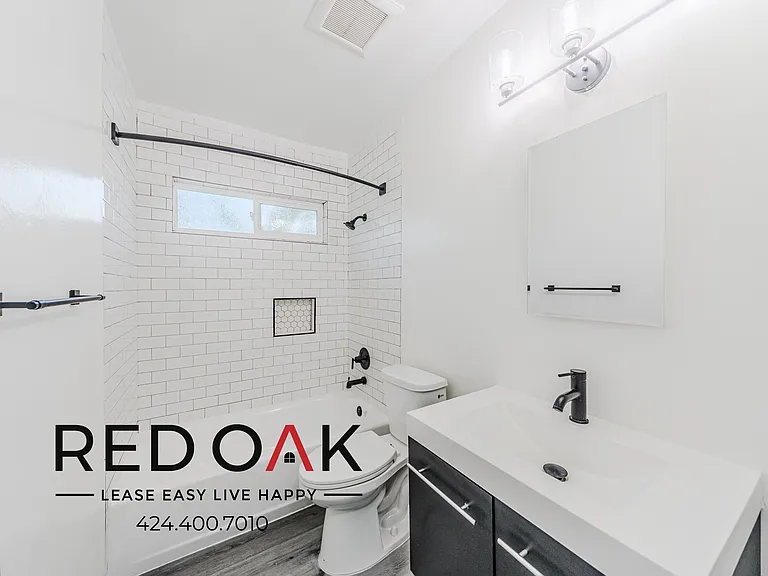 4630 Venice Blvd #14 — Photo 13