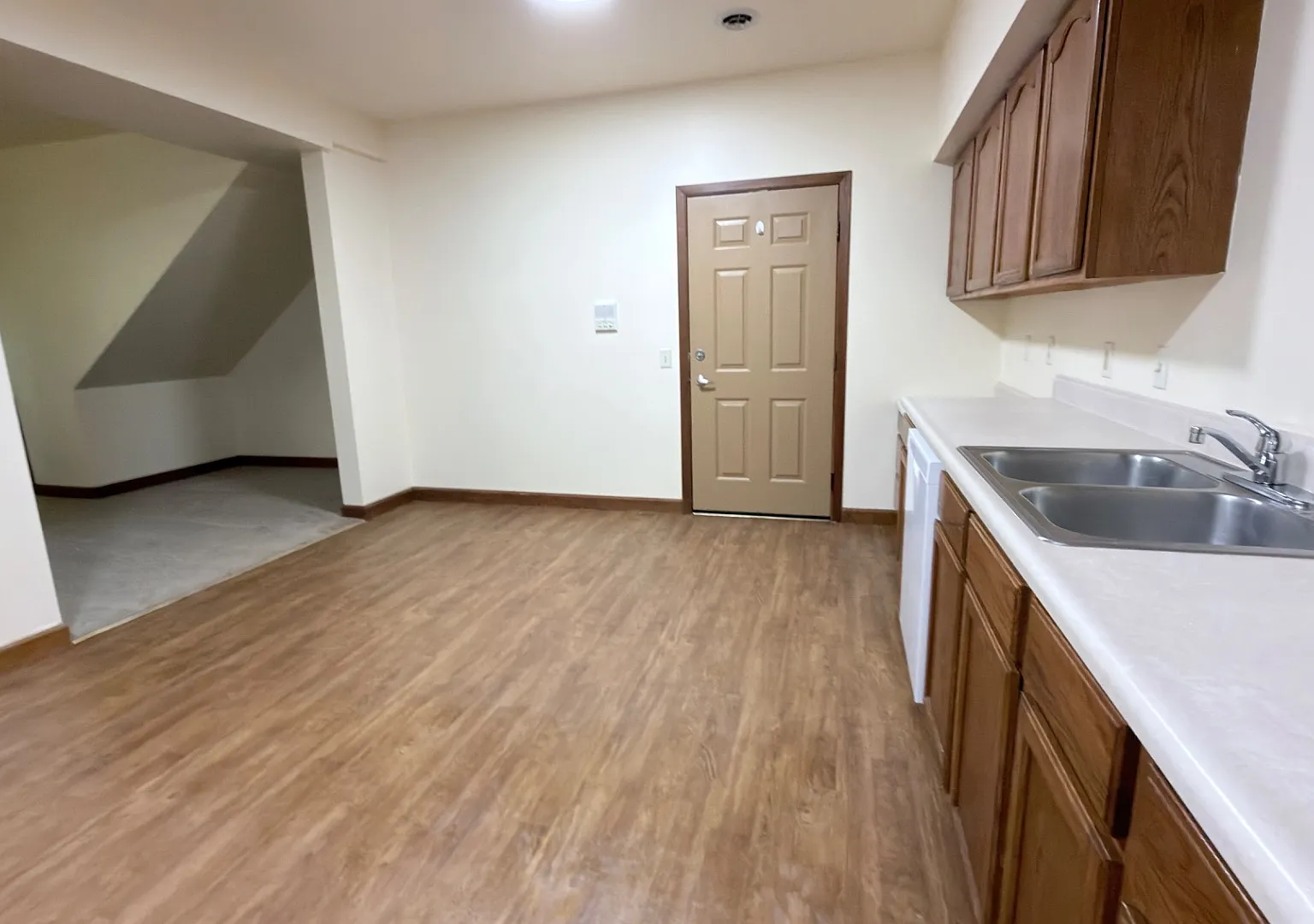 2 Kiley Dr - 11 — Photo 3