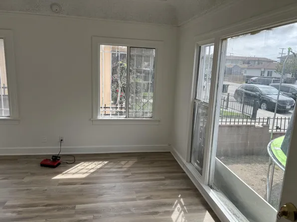 263 W 41st Pl APT 1, Los Angeles, CA 90037