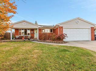 14193 Dundee St, Riverview, MI 48193