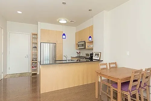 700 Harrison Ave #607 Photo 1