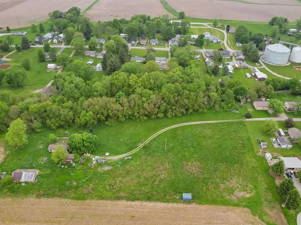 8293 Water St, Coatesville, IN 46121