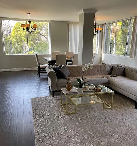 412 N Palm Dr #302 — Photo 2