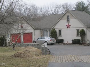 1277 Mountain Rd, Shickshinny, PA 18655