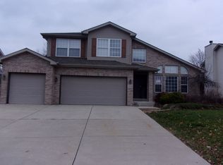 24506 S Lakewoods Ln, Shorewood, IL 60404