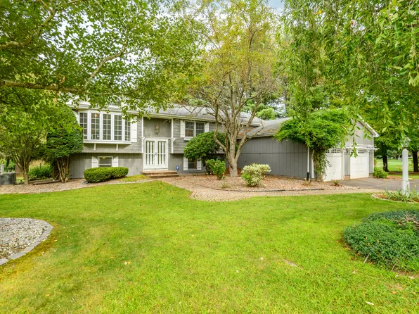 51 Carriage Drive, South Windsor, CT 06074