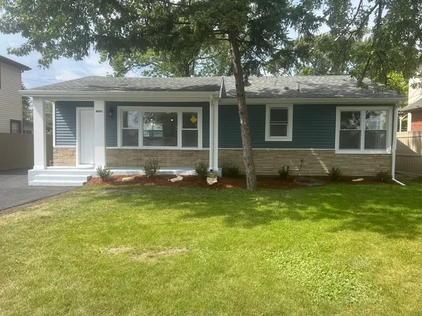 8020 Newland Ave, Burbank, IL 60459