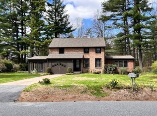 8 Nokomis Rd, Wilbraham, MA 01095