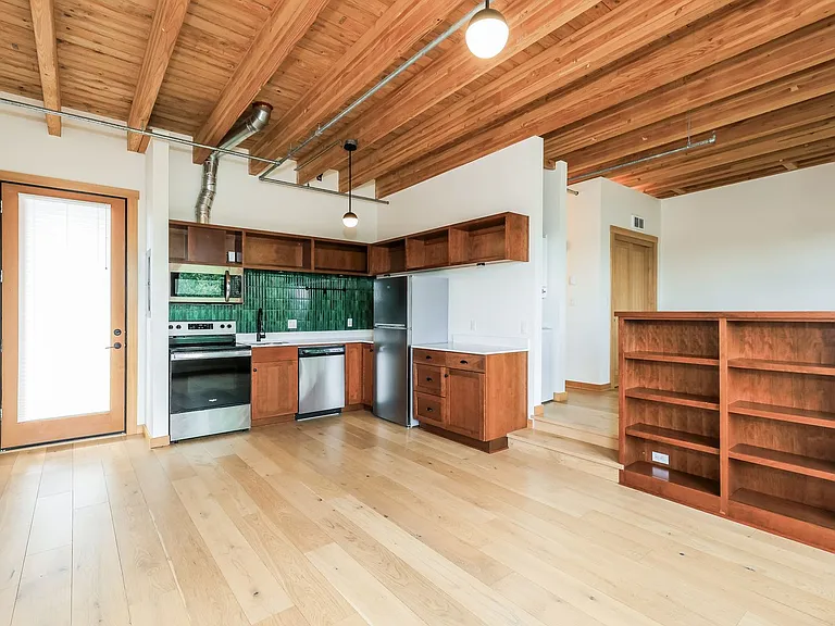1515 N Rosa Parks Way — Photo 19