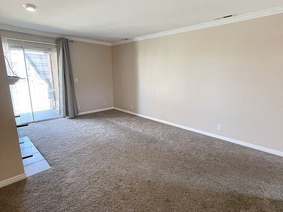 2nd image of 2438 S Elizabeth St #3-1