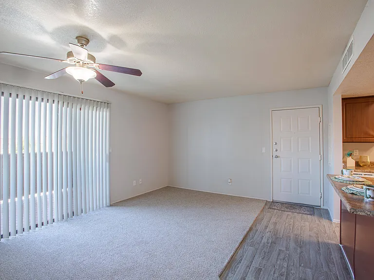 Peak at Oro Valley — Photo 14
