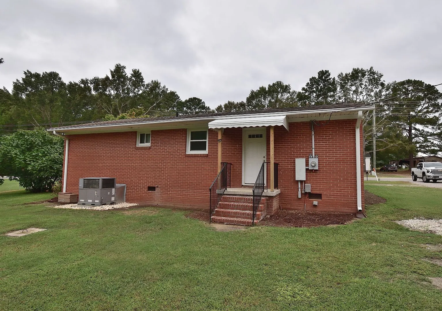 1591 Red Oak Road — Photo 3