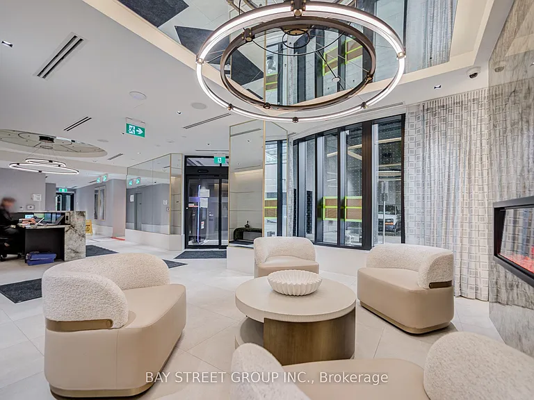 5858 Yonge St #2023 — Photo 5
