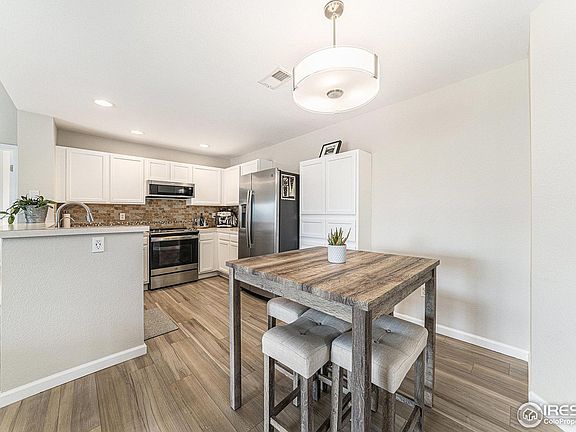 4th image of 5225 White Willow Dr #J220