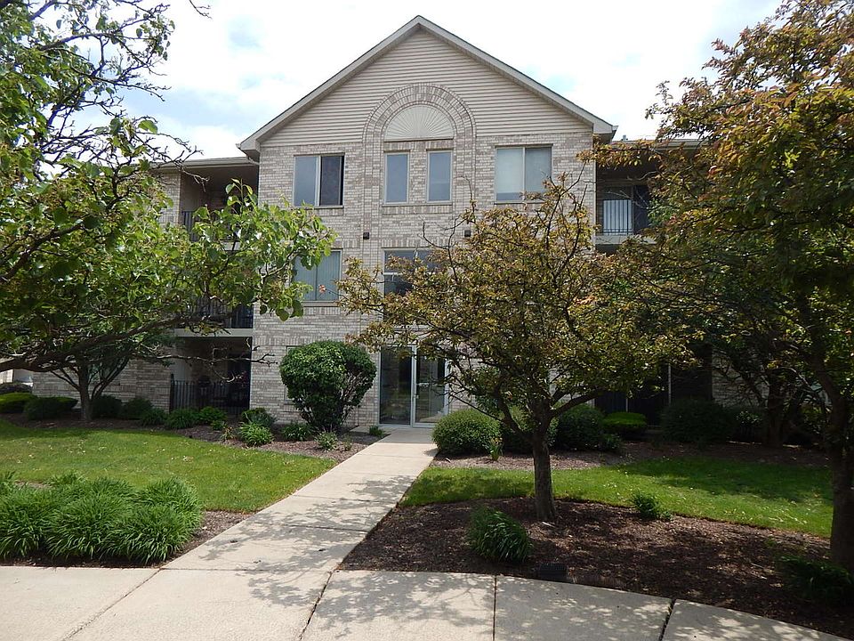1st image of 6825 Forestview Dr APT 1B