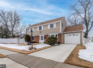 3 Douglas Ter, Marlton, NJ 08053