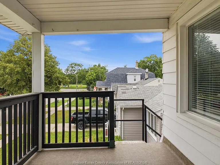 1338 Bernard Rd #UPPER — Photo 5