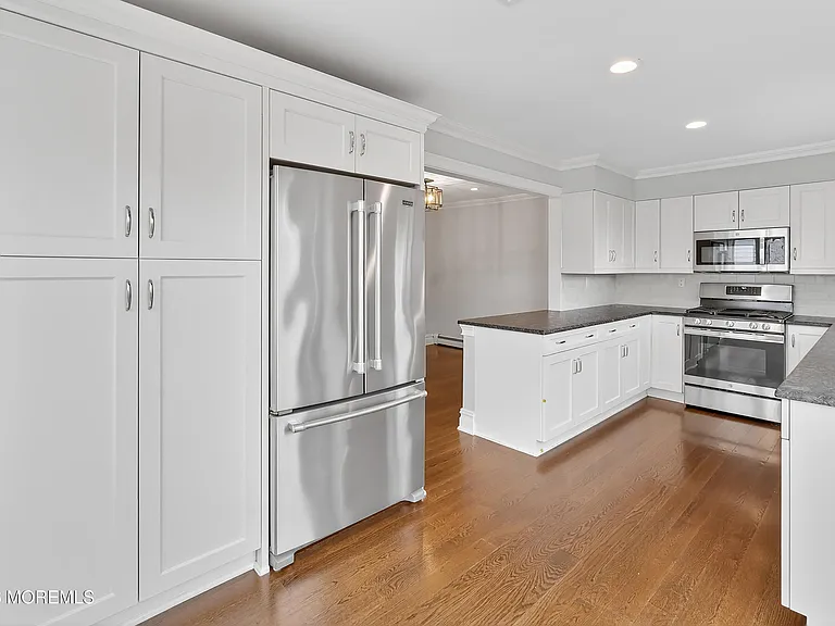 65 E River Rd #20 — Photo 5