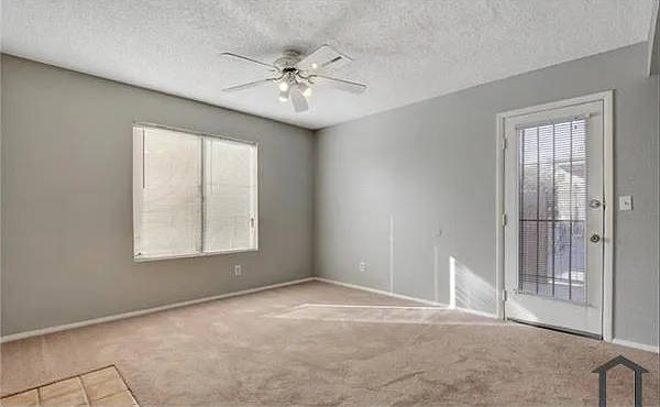 3855 Terrazzo Ave — Photo 5