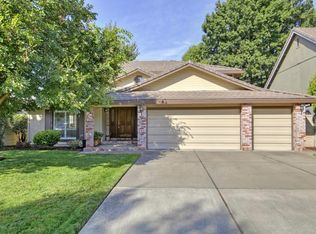 6 Mark River Ct, Sacramento, CA