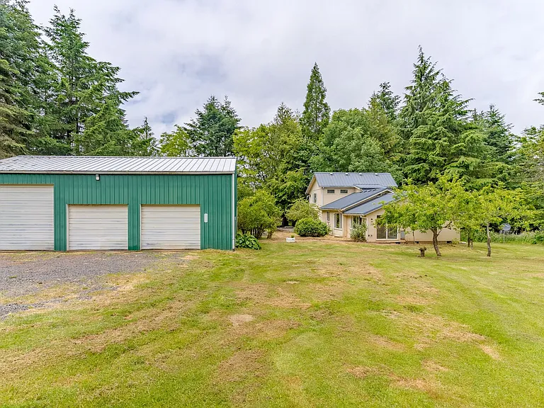 3194 Crooked Finger Rd NE — Photo 36