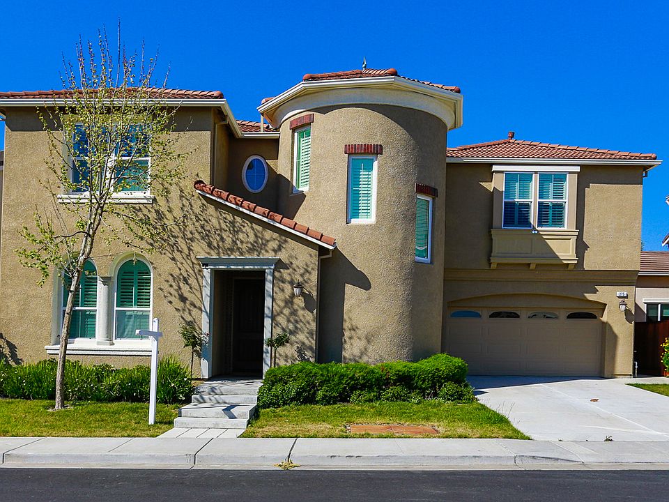 1st image of 275 Cantada Way