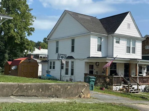 709 Fairmount Ave, Bristol, VA 24201