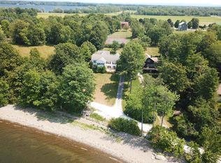 206 Lighthouse Point Rd, Isle La Motte, VT 05463