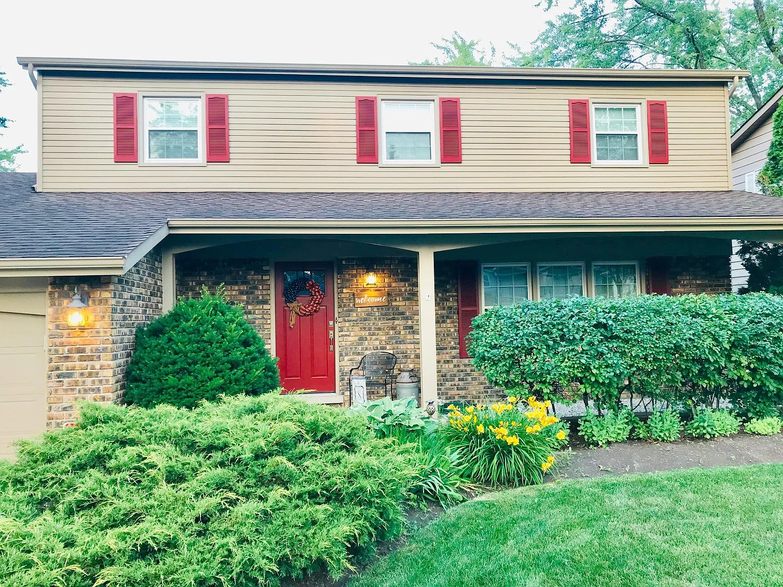 1019 Harvard Ln photo 1