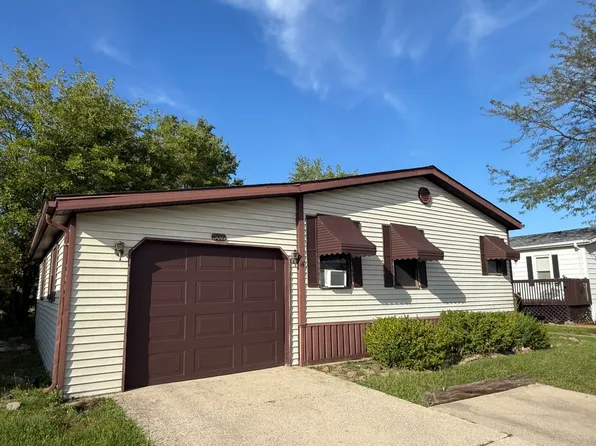 557 Huntsbridge Rd, Matteson, IL 60443