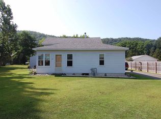 207 William St, Avoca, WI 53506