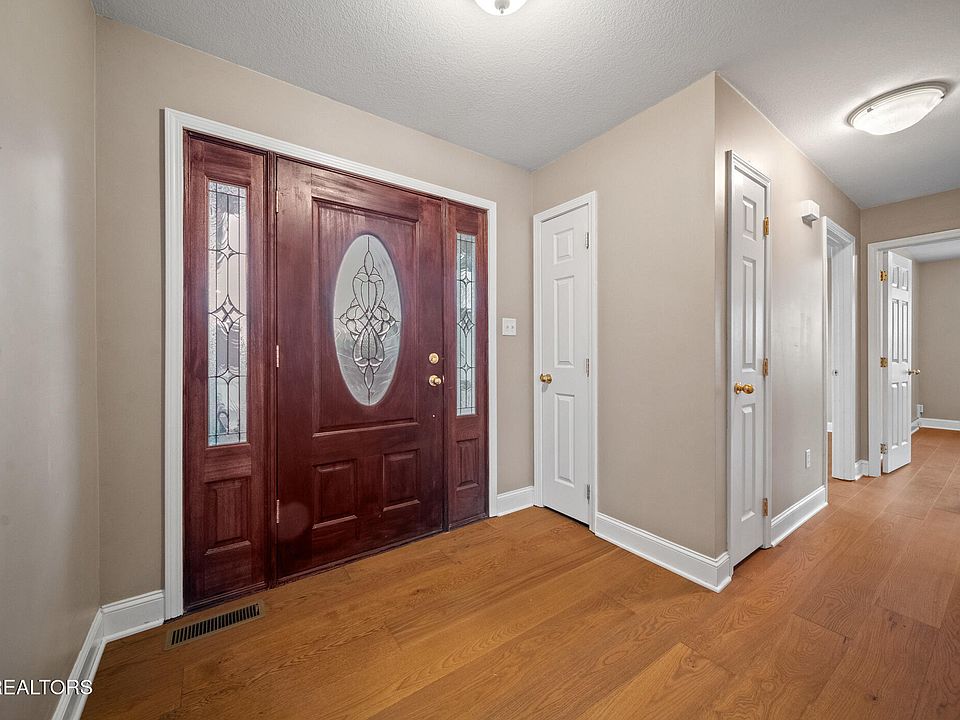 3820 Hillside Terrace Ln, Knoxville, TN 37924 | Zillow