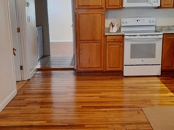 2nd image of 104 Atlantic Ave #1