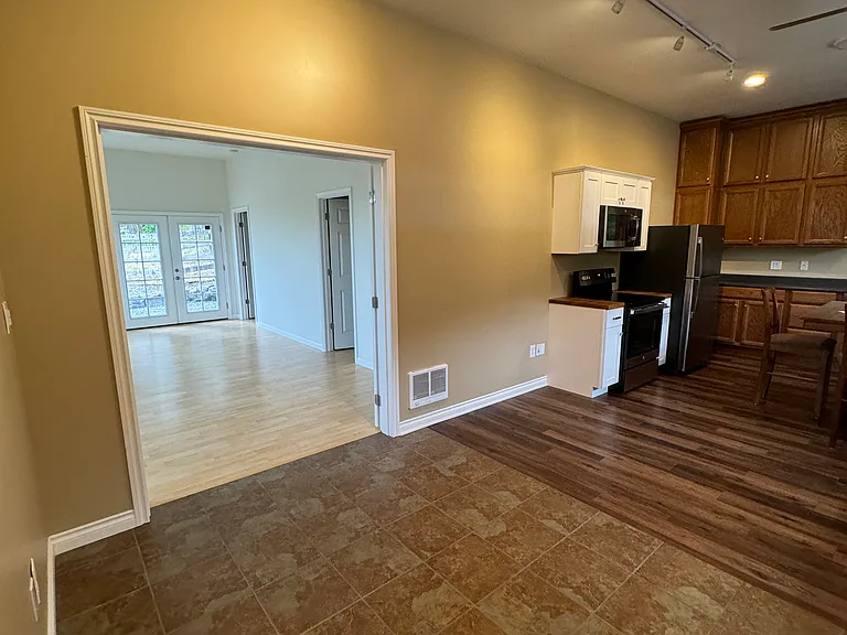 192 Skinner Rd #A — Photo 7