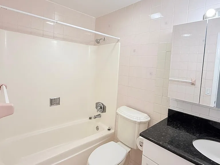 501 W Kalmia Dr #4 — Photo 9
