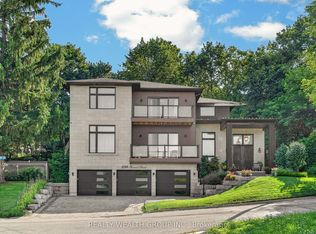 299 2nd St, Newmarket, ON L3Y 3W5