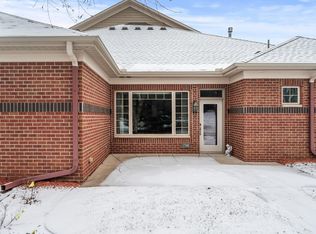 11740 Vermillion St NE UNIT I, Blaine, MN 55449