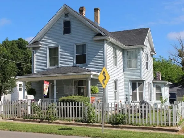 722 W 8th St, Connersville, IN 47331