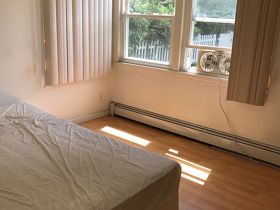 5th image of 6438 232nd St