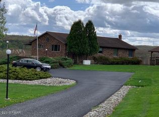 2326 Owego Tpke, Honesdale, PA 18431