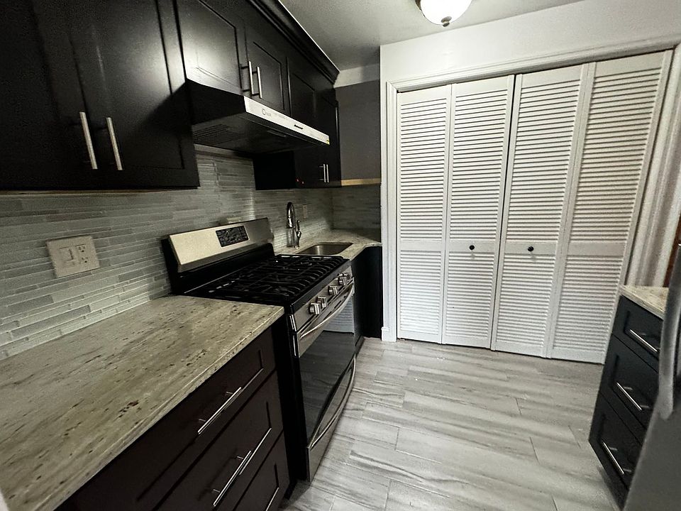 1st image of 3264 Layton Ave #1