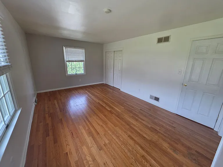 146 Honora Dr — Photo 17