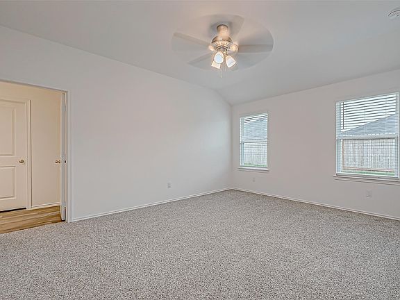 4th image of 2913 Bur Landing Ln