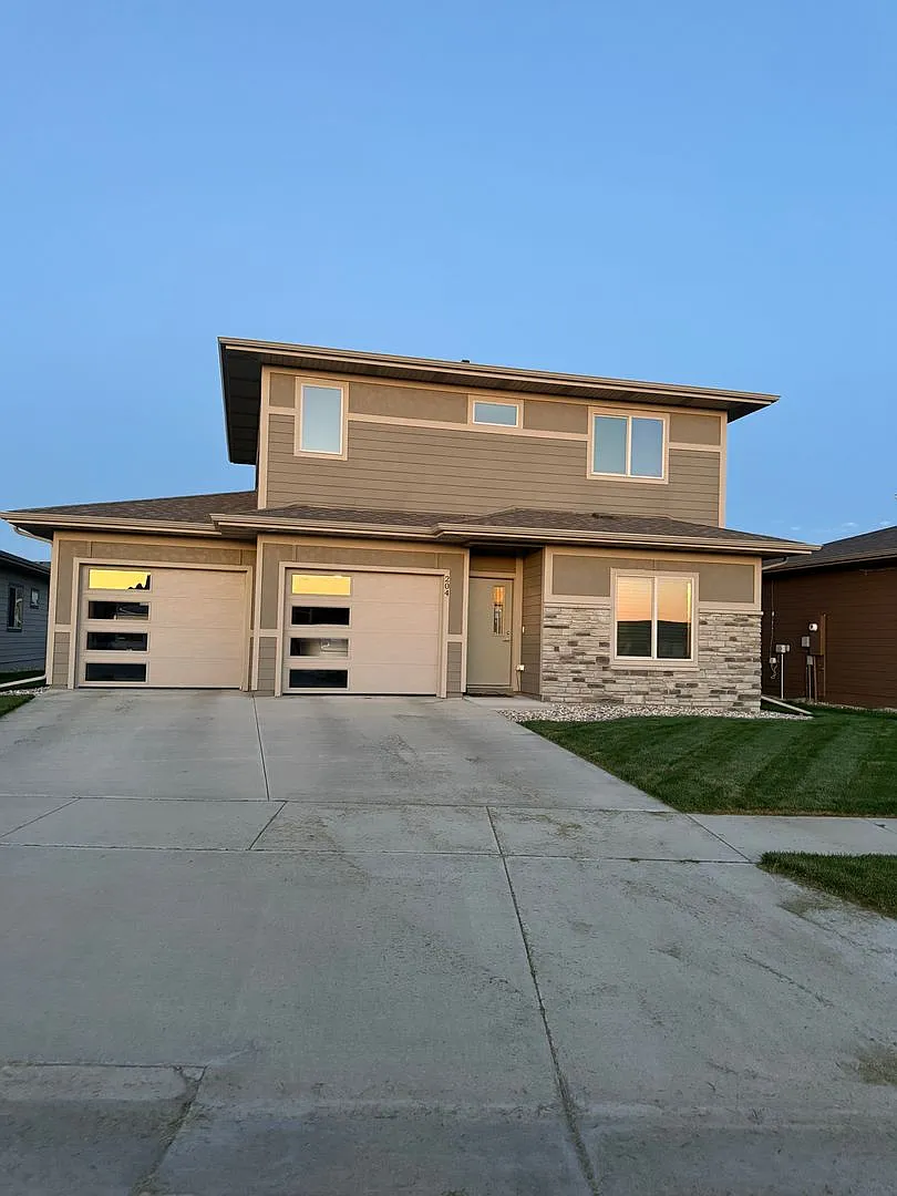 Spacious 3-Bedroom Home — Photo 1