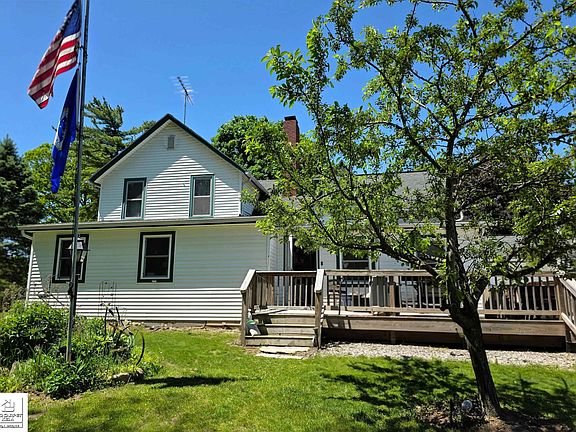 2nd image of 5544 Coldwater Rd